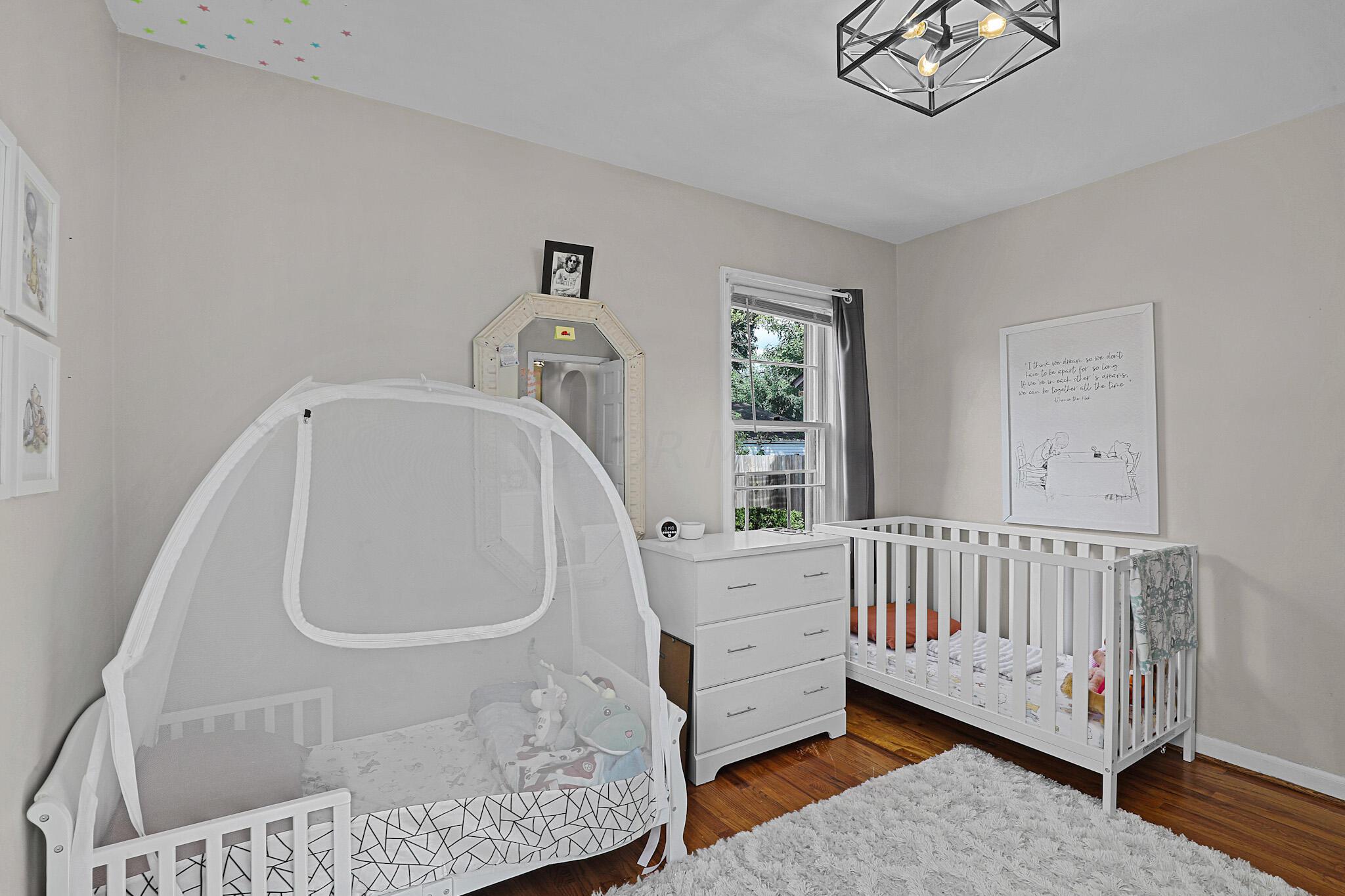 719 South Chesterfield Road Columbus, OH 43209 - Photo 24 of 40 7J6A9934 2