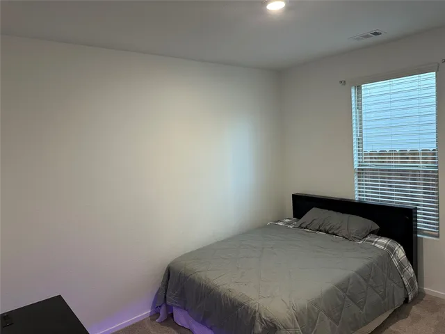 $2,800 | 16936 Juniper Blossom Bend, Conroe, TX 77302