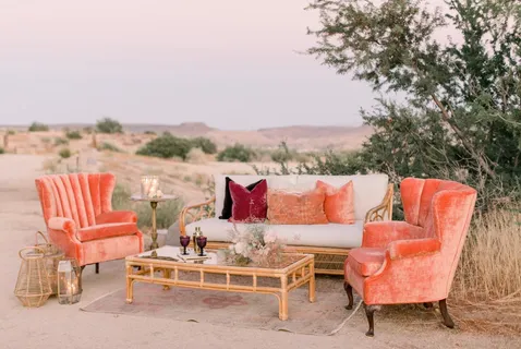 a view of a sky from a yard