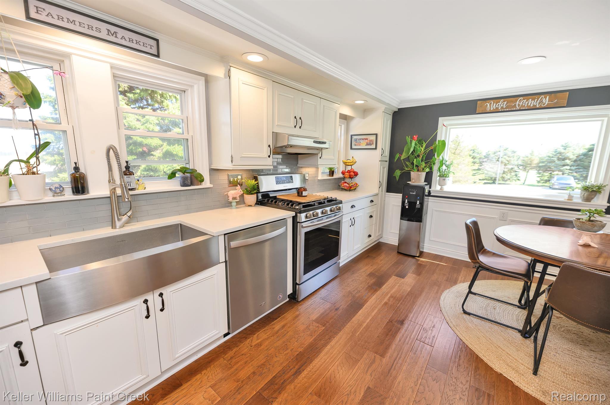 8791 Rattle Run Road Columbus, MI 48063 - Photo 7 of 99 Updated Kitchen W/ QUARTZ COUNTERTOPS