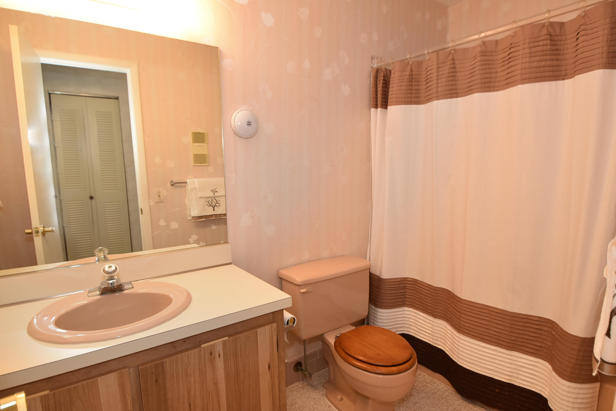 8980 Rheims Road, Unit B Boca Raton, FL 33496 - Photo 12 of 21 DSC_3445