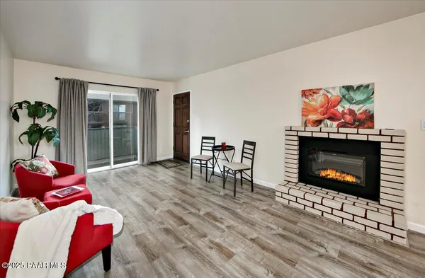 $279,900 | 717 South Granite Street, Unit 4, Prescott, AZ 86303