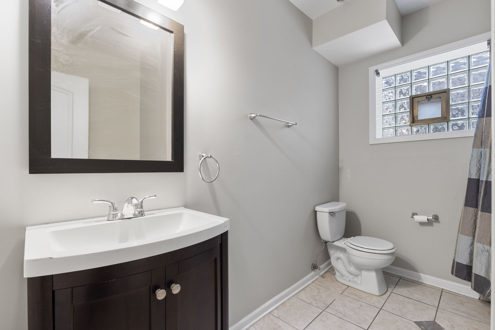 9416 South Racine Avenue Chicago, IL 60620 - Photo 15 of 17 Gallery Image 15
