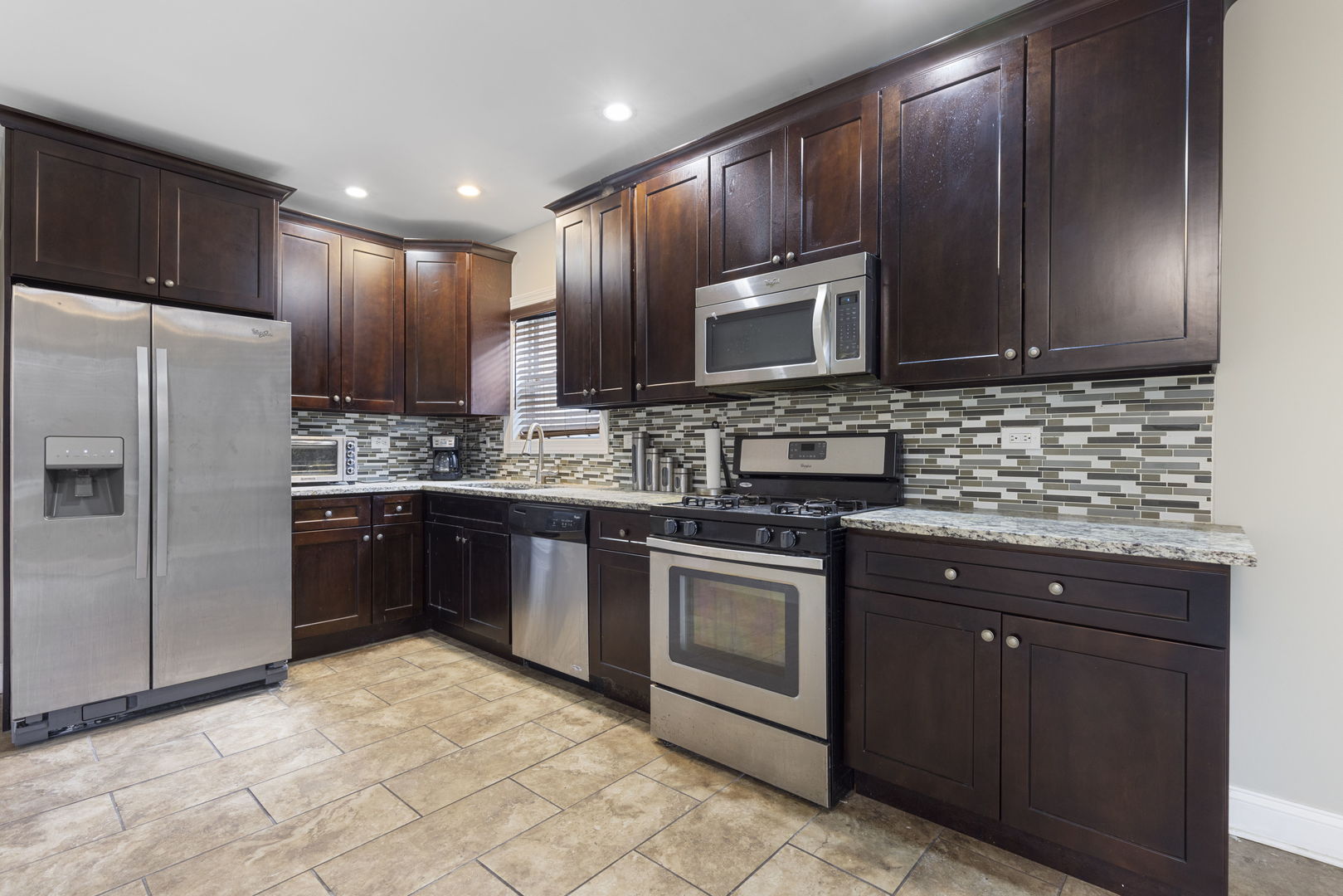 9416 South Racine Avenue Chicago, IL 60620 - Photo 5 of 17 Gallery Image 5