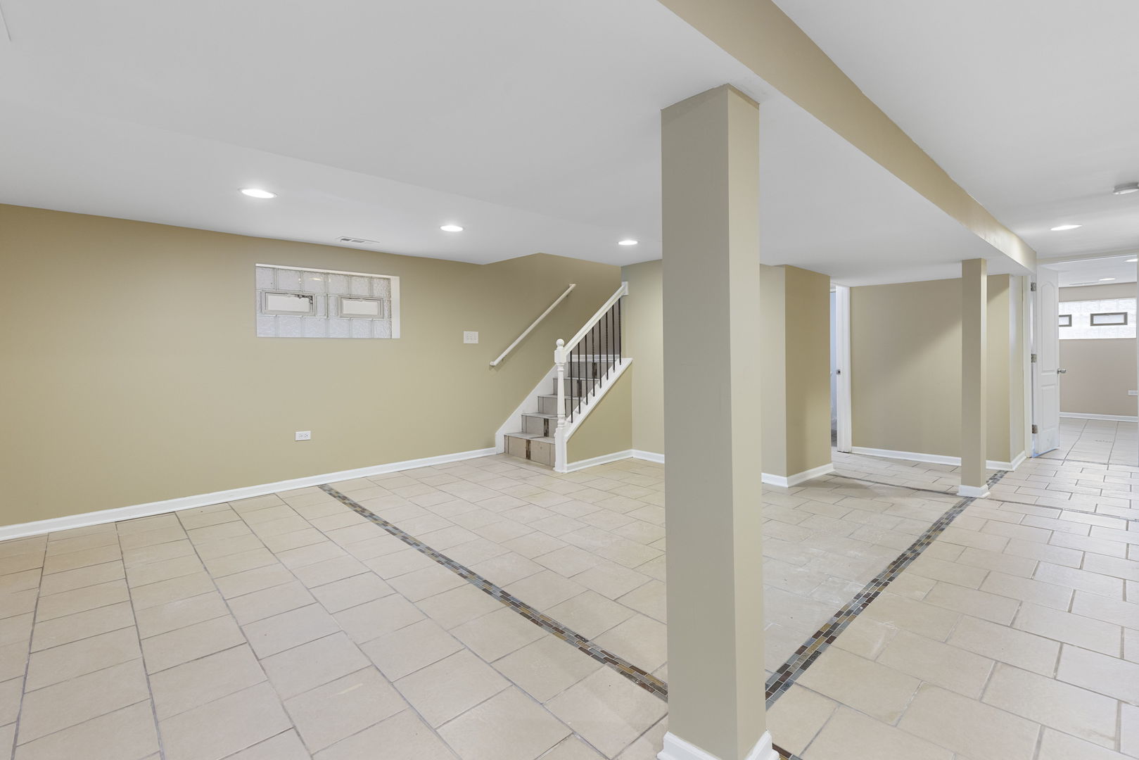 9416 South Racine Avenue Chicago, IL 60620 - Photo 10 of 17 Gallery Image 10