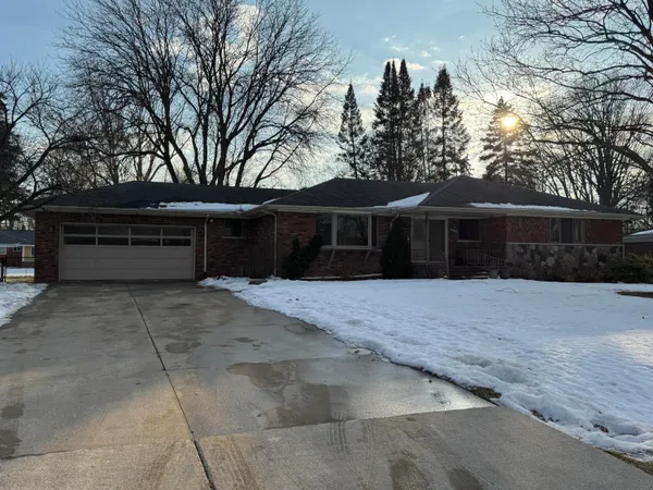 $420,000 | 21154 Hale Street, Clinton Township, MI 48036