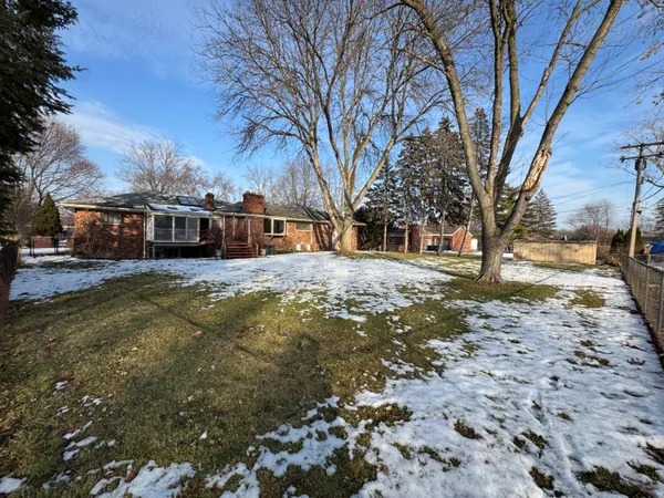 $420,000 | 21154 Hale Street, Clinton Township, MI 48036