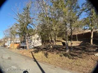 $189,000 | 218 Tanners Lane, Hudson, NY 12534