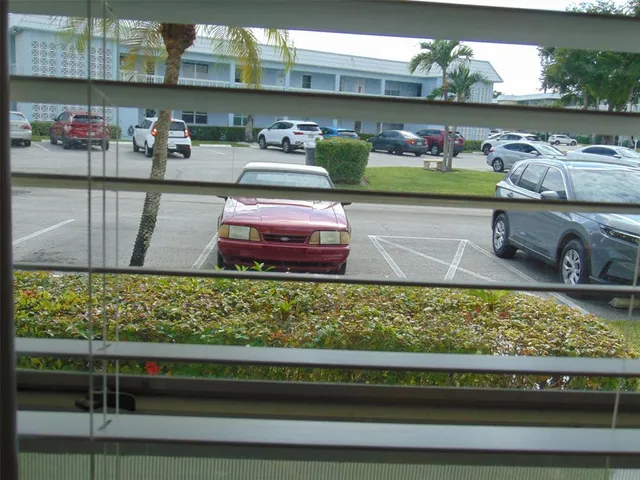 $119,900 | 9788 Marina Boulevard, Unit 313, Boca Raton, FL 33428