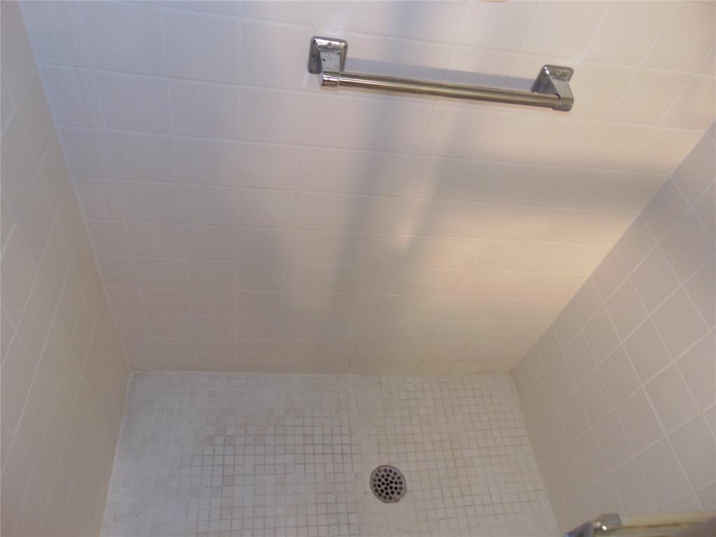 9788 Marina Boulevard, Unit 313 Boca Raton, FL 33428 - Photo 59 of 70 a view of a small space