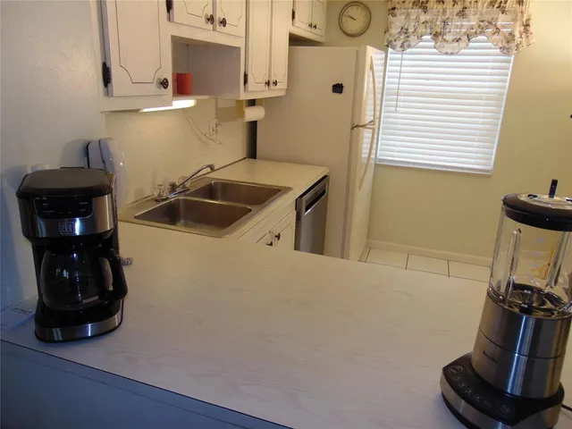 $119,900 | 9788 Marina Boulevard, Unit 313, Boca Raton, FL 33428