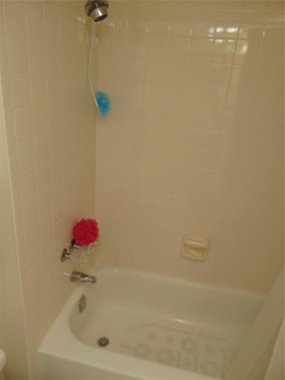 9788 Marina Boulevard, Unit 313 Boca Raton, FL 33428 - Photo 67 of 70 a bathroom with a shower