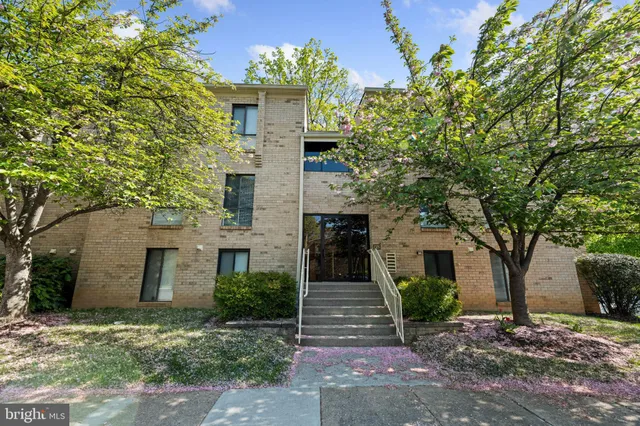 $275,000 | 2326 Freetown Court, Unit 2B, Reston, VA 20191