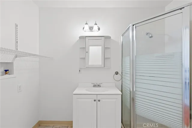 $3,995 | 17414 Burma Street, Encino, CA 91316