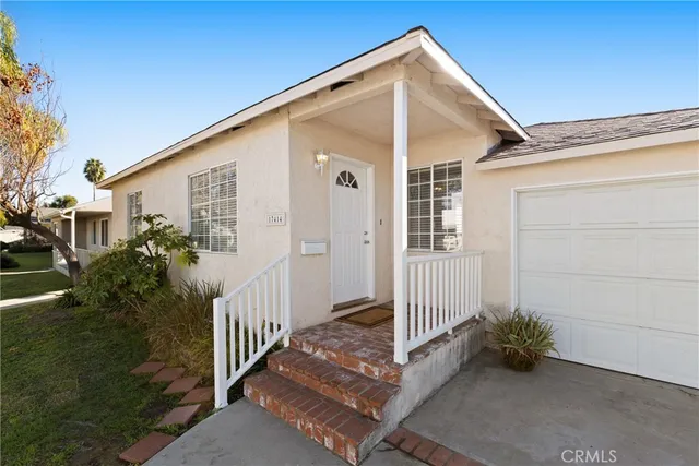 $3,995 | 17414 Burma Street, Encino, CA 91316