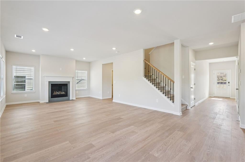 190 Proust Circle Dallas, GA 30132 - Photo 4 of 61