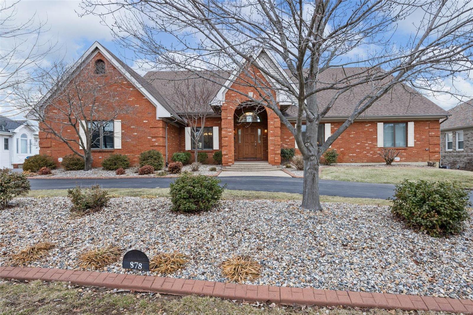 878 Whitmoor Drive Weldon Spring, MO 63304 - Photo 2 of 67