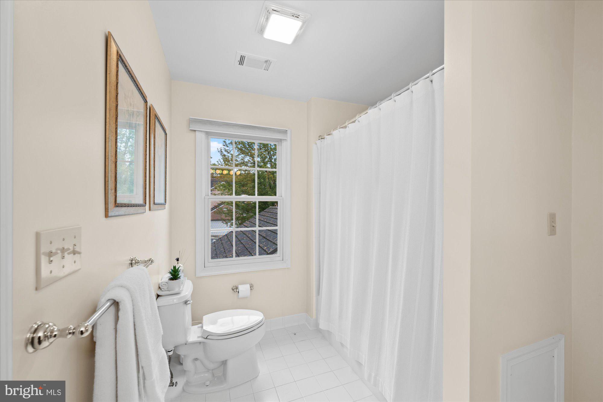 7804 Gate Post Way Potomac, MD 20854 - Photo 18 of 31