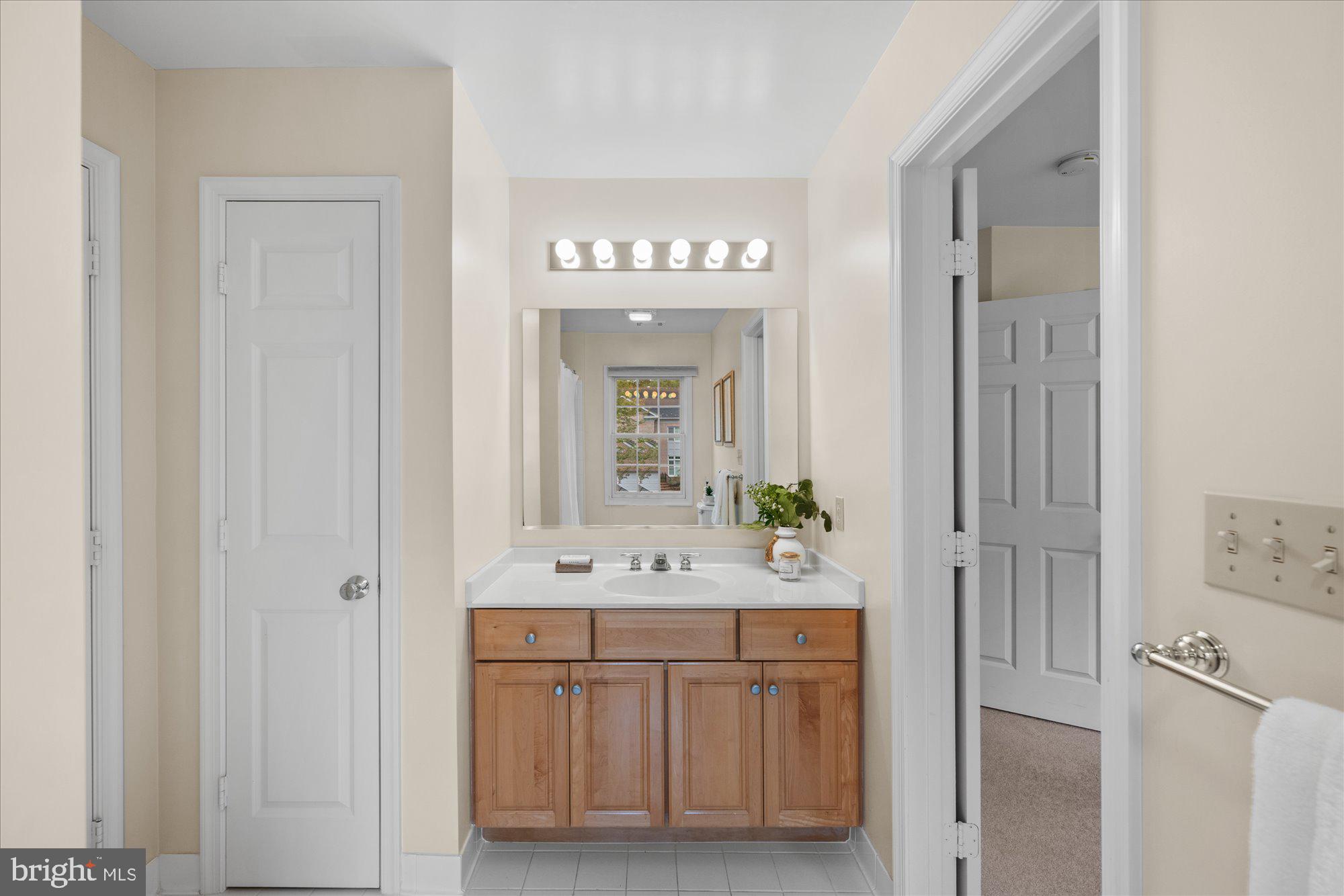 7804 Gate Post Way Potomac, MD 20854 - Photo 20 of 31