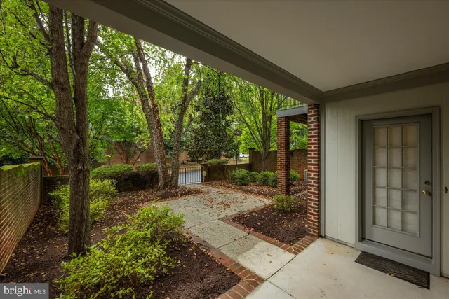 $1,498,000 | 7804 Gate Post Way, Potomac, MD 20854