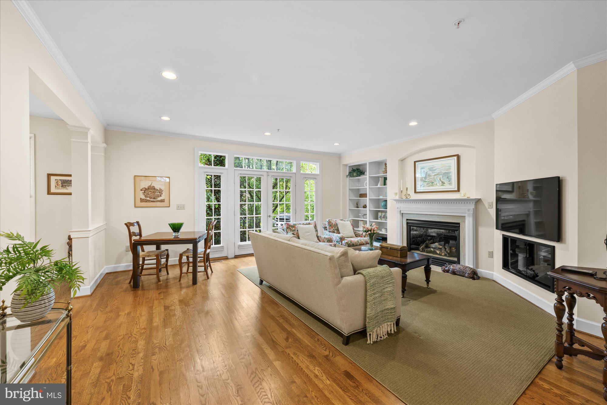 7804 Gate Post Way Potomac, MD 20854 - Photo 8 of 31