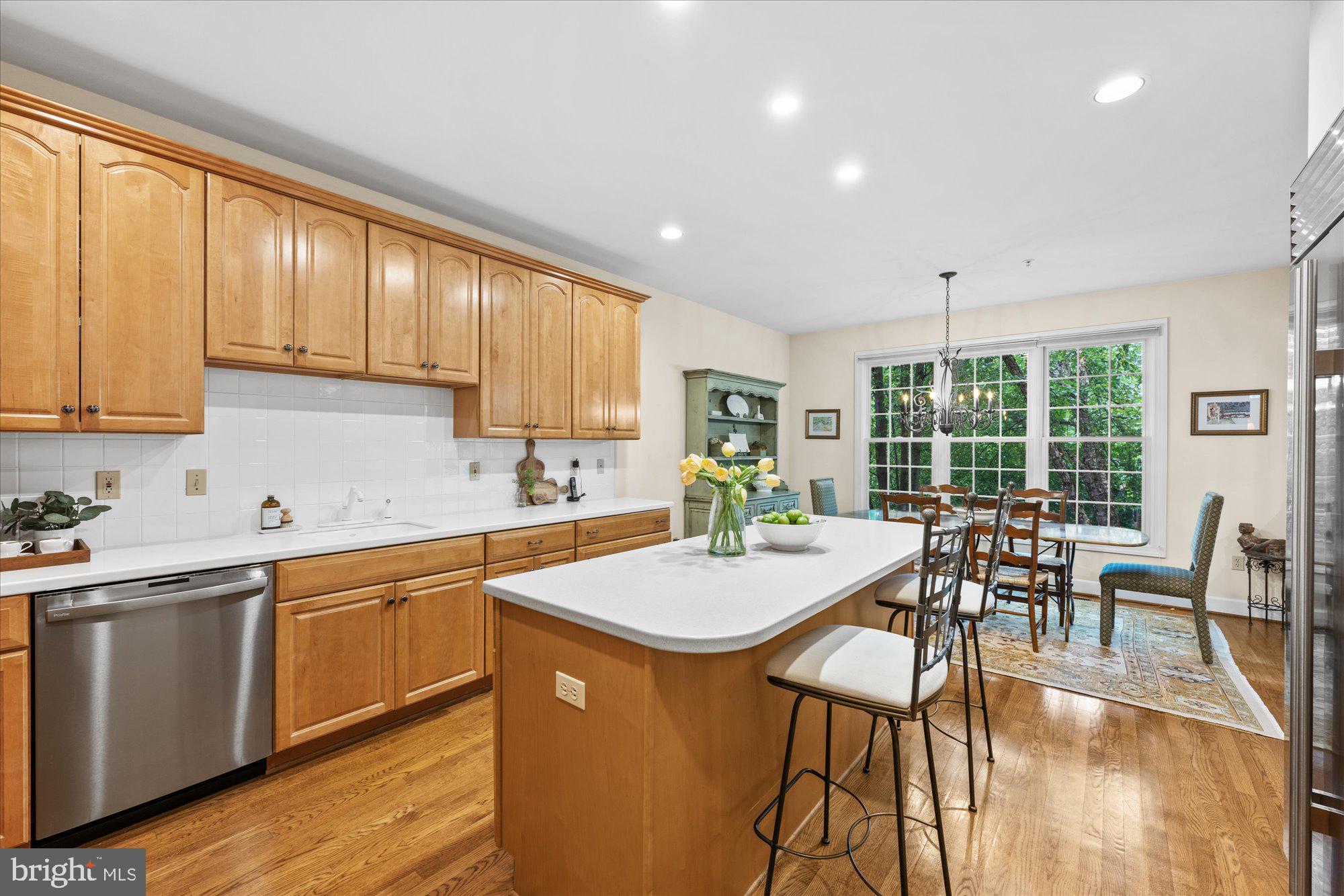 7804 Gate Post Way Potomac, MD 20854 - Photo 10 of 31