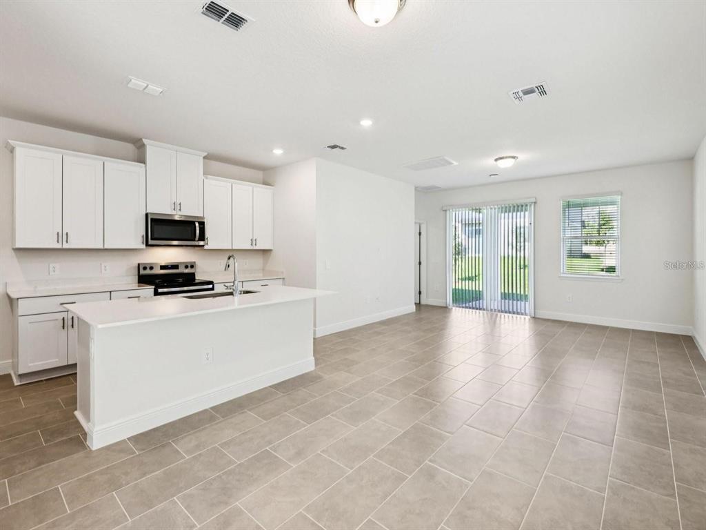 2273 Hen Road Minneola, FL 34715 - Photo 4 of 9 Gallery Image 4