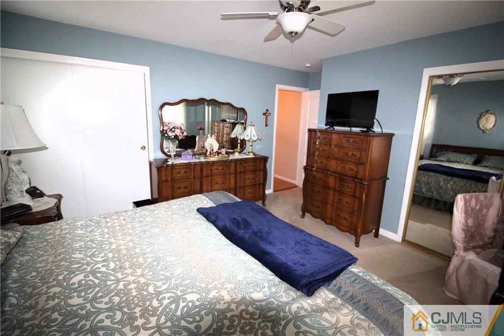 51 Leslie Road Colonia, NJ 07067 - Photo 12 of 24