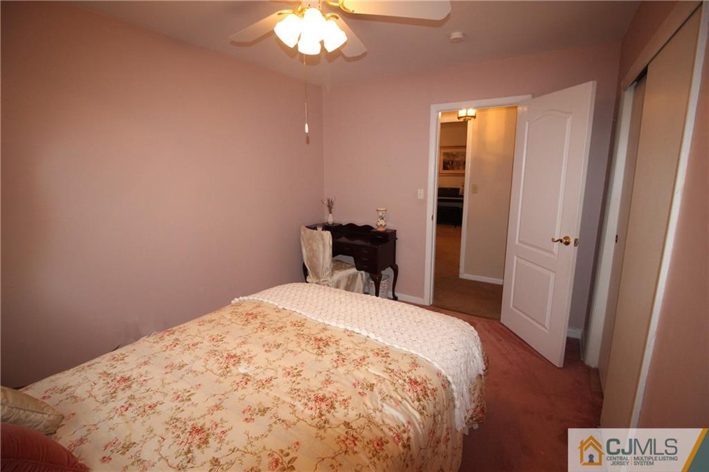 51 Leslie Road Colonia, NJ 07067 - Photo 13 of 24