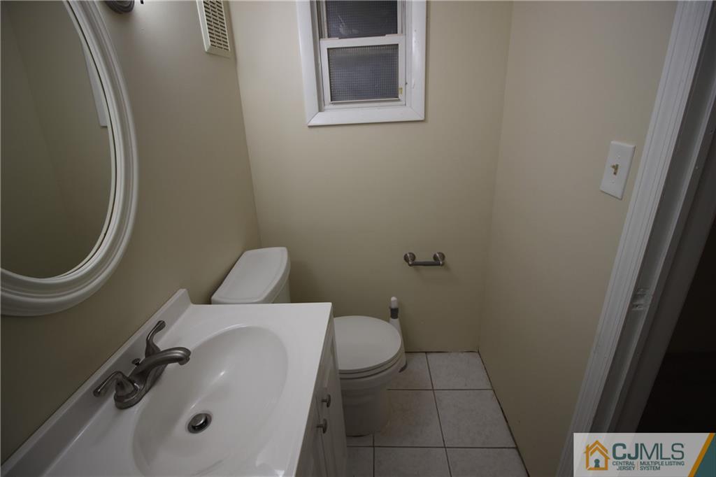 51 Leslie Road Colonia, NJ 07067 - Photo 18 of 24