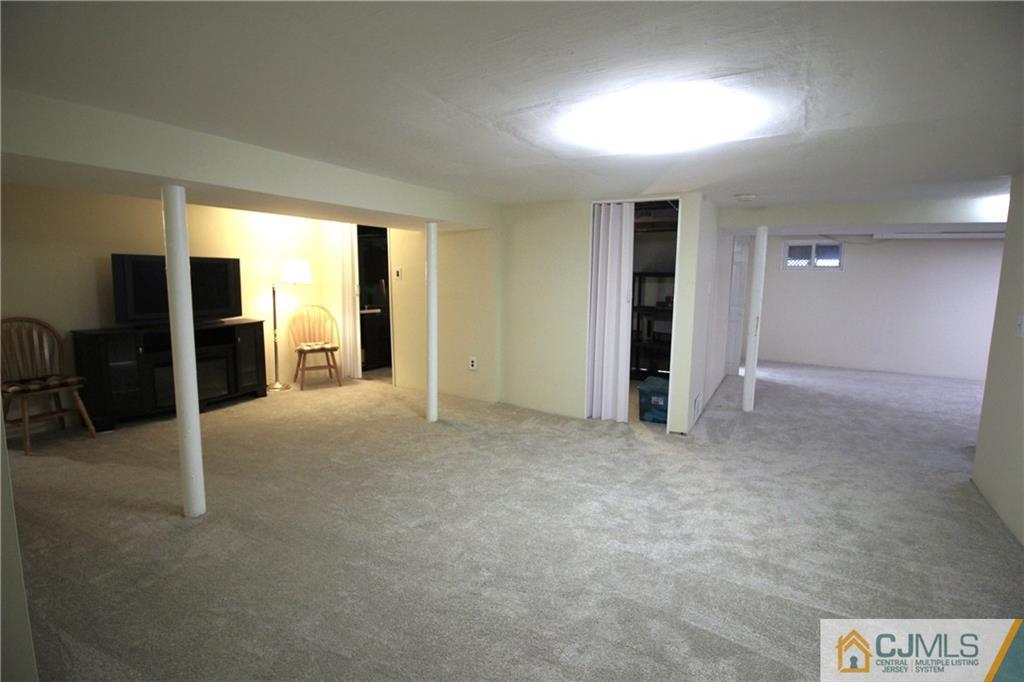 51 Leslie Road Colonia, NJ 07067 - Photo 19 of 24