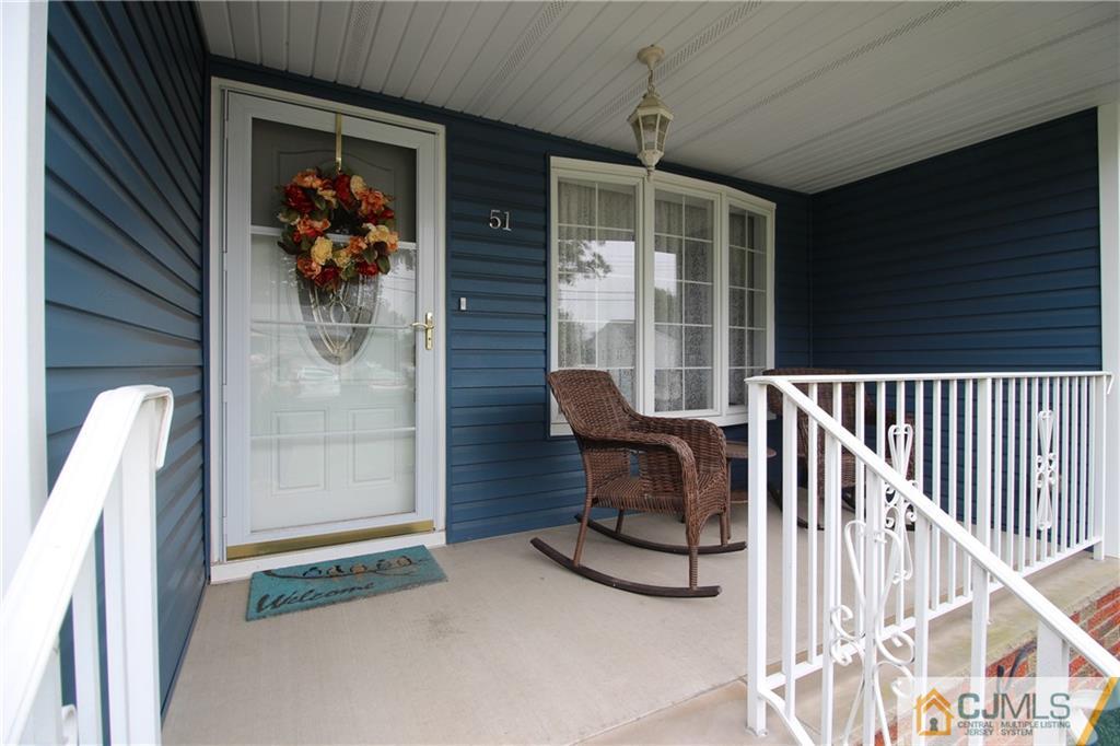 51 Leslie Road Colonia, NJ 07067 - Photo 2 of 24