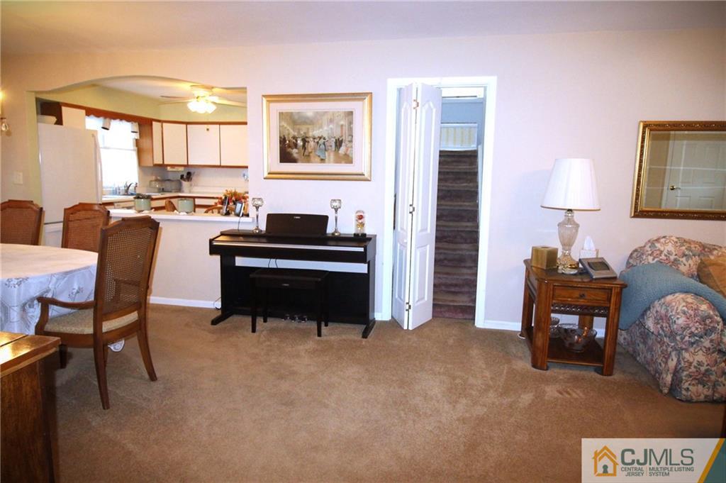 51 Leslie Road Colonia, NJ 07067 - Photo 7 of 24