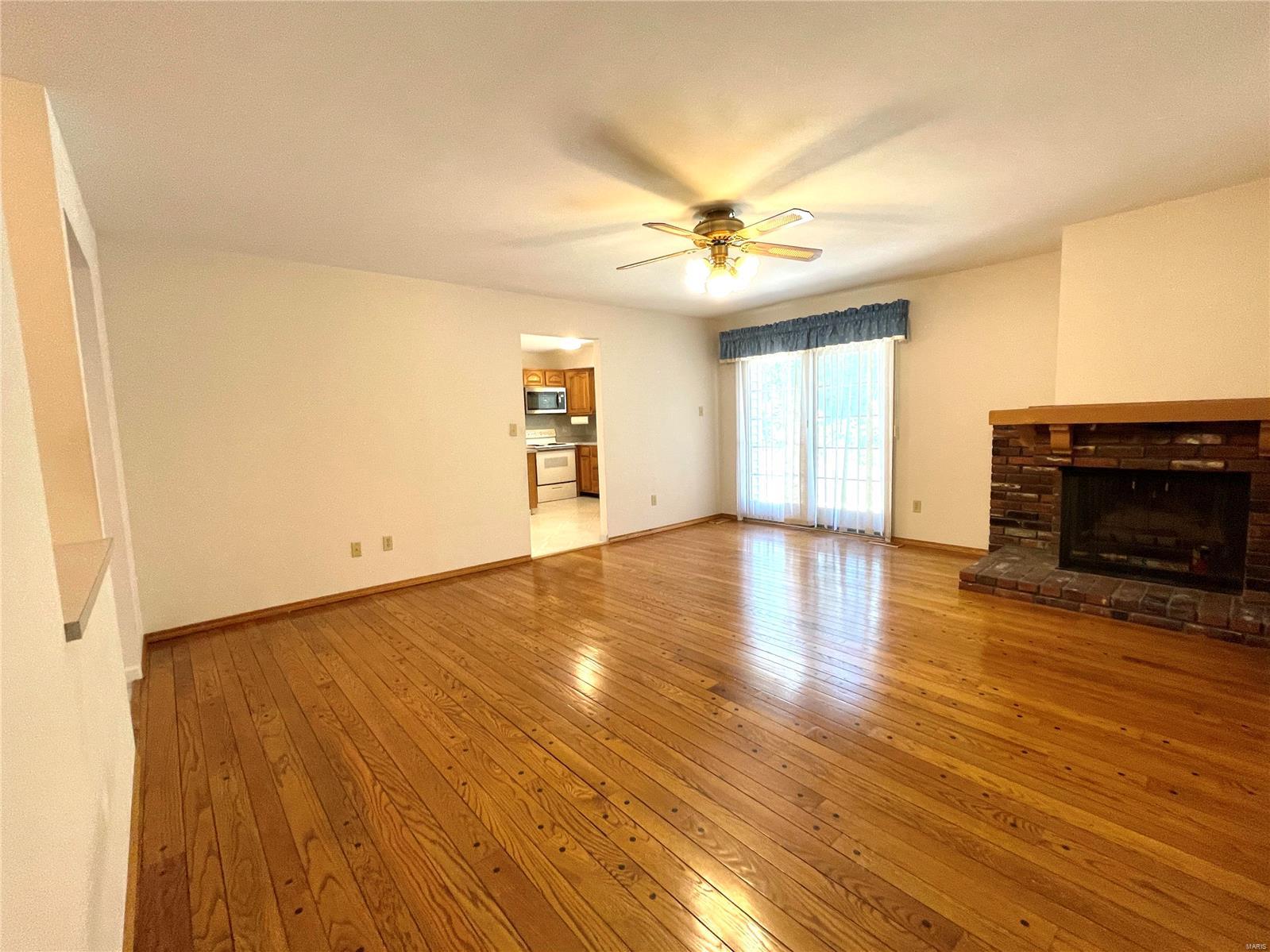 1242 Cedar Creek Road Chesterfield, MO 63017 - Photo 15 of 35 Gallery Image 15