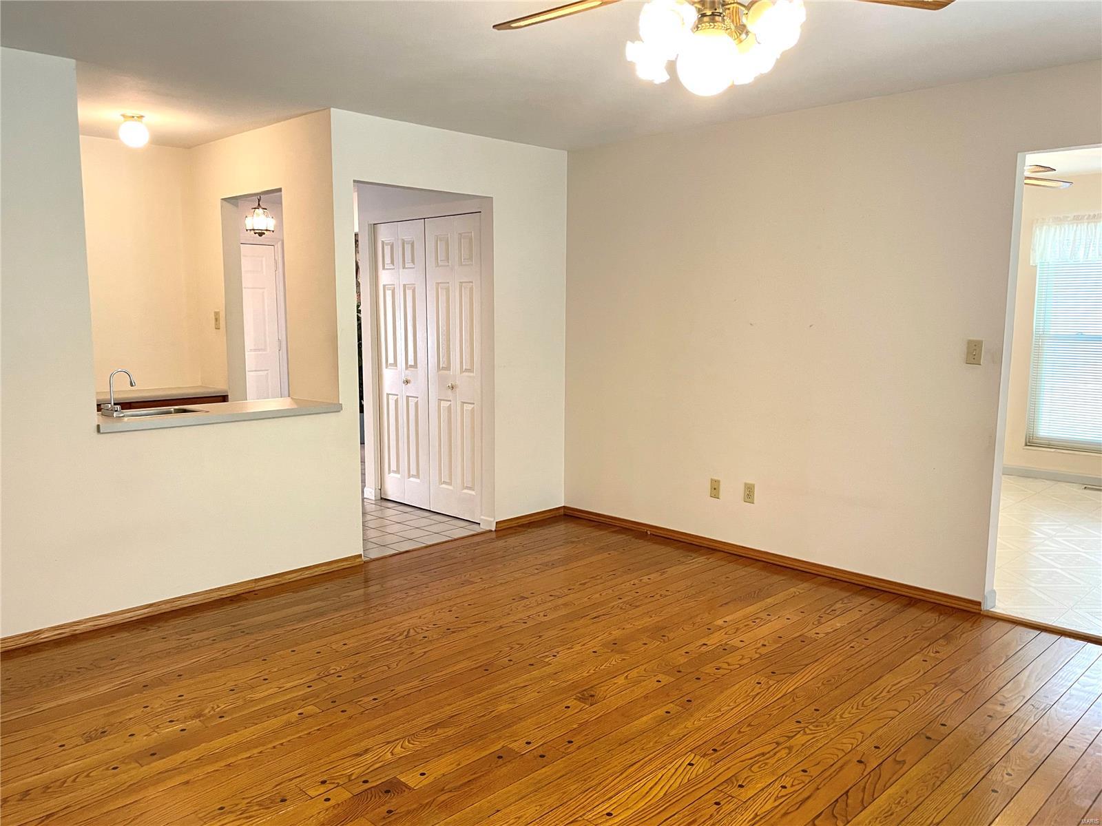 1242 Cedar Creek Road Chesterfield, MO 63017 - Photo 16 of 35 Gallery Image 16