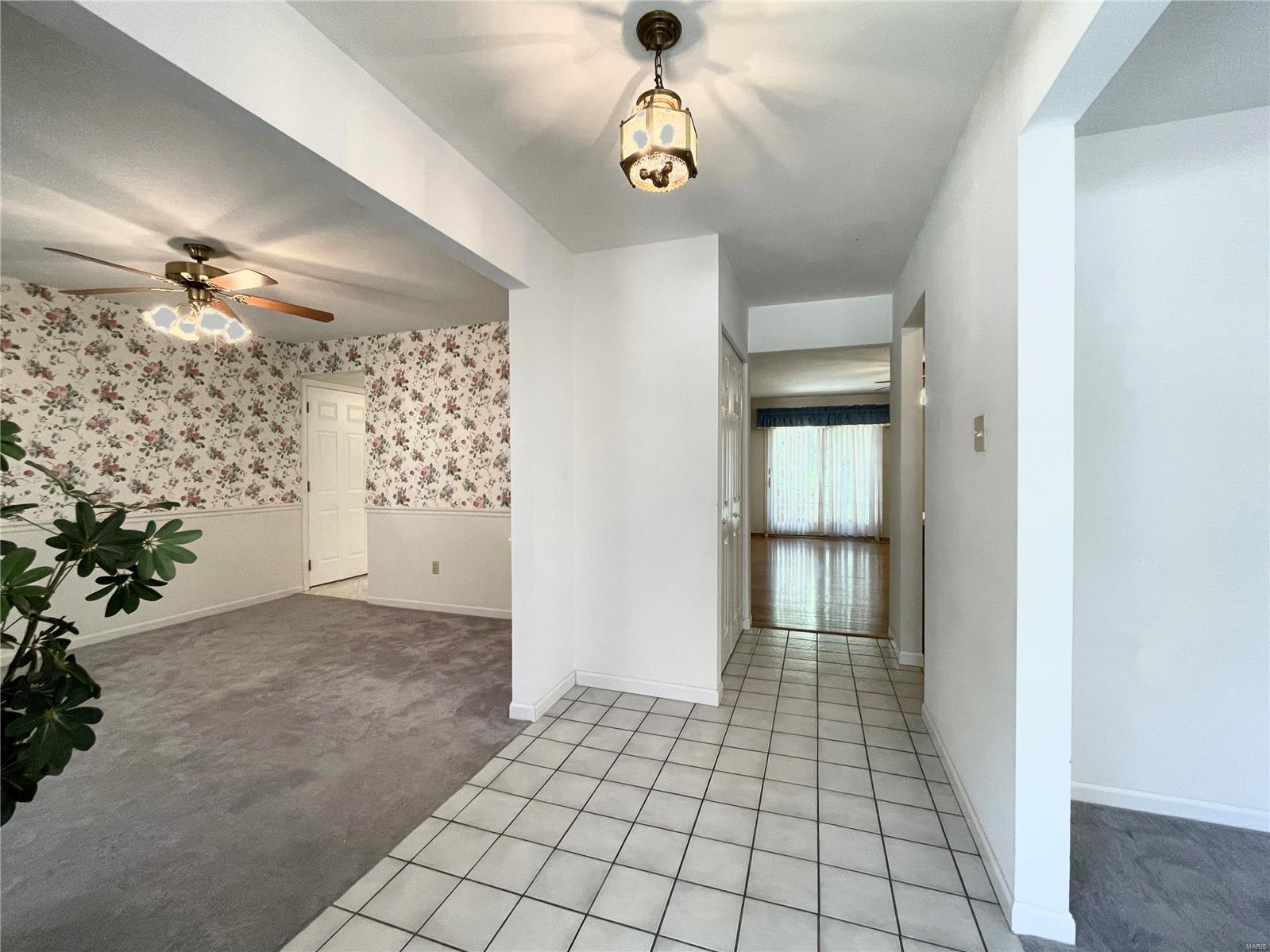 1242 Cedar Creek Road Chesterfield, MO 63017 - Photo 3 of 35 Gallery Image 3
