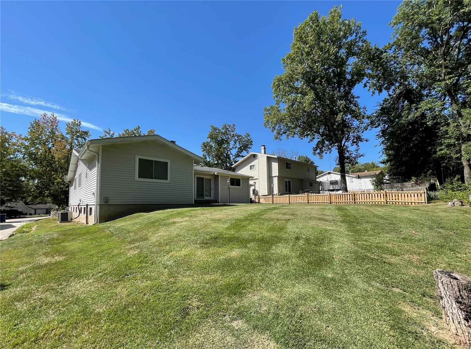 1242 Cedar Creek Road Chesterfield, MO 63017 - Photo 34 of 35 Gallery Image 34