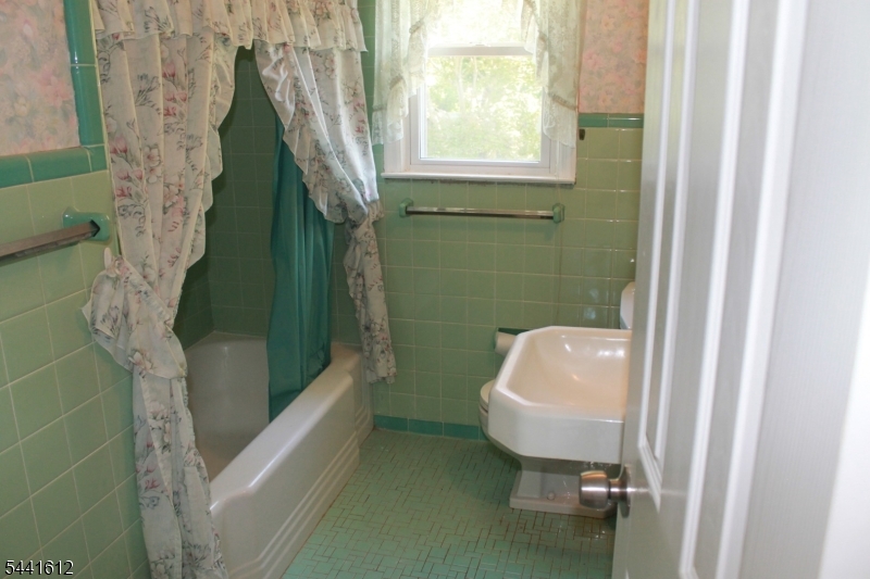 23 House Road Morristown, NJ 07960 - Photo 13 of 24