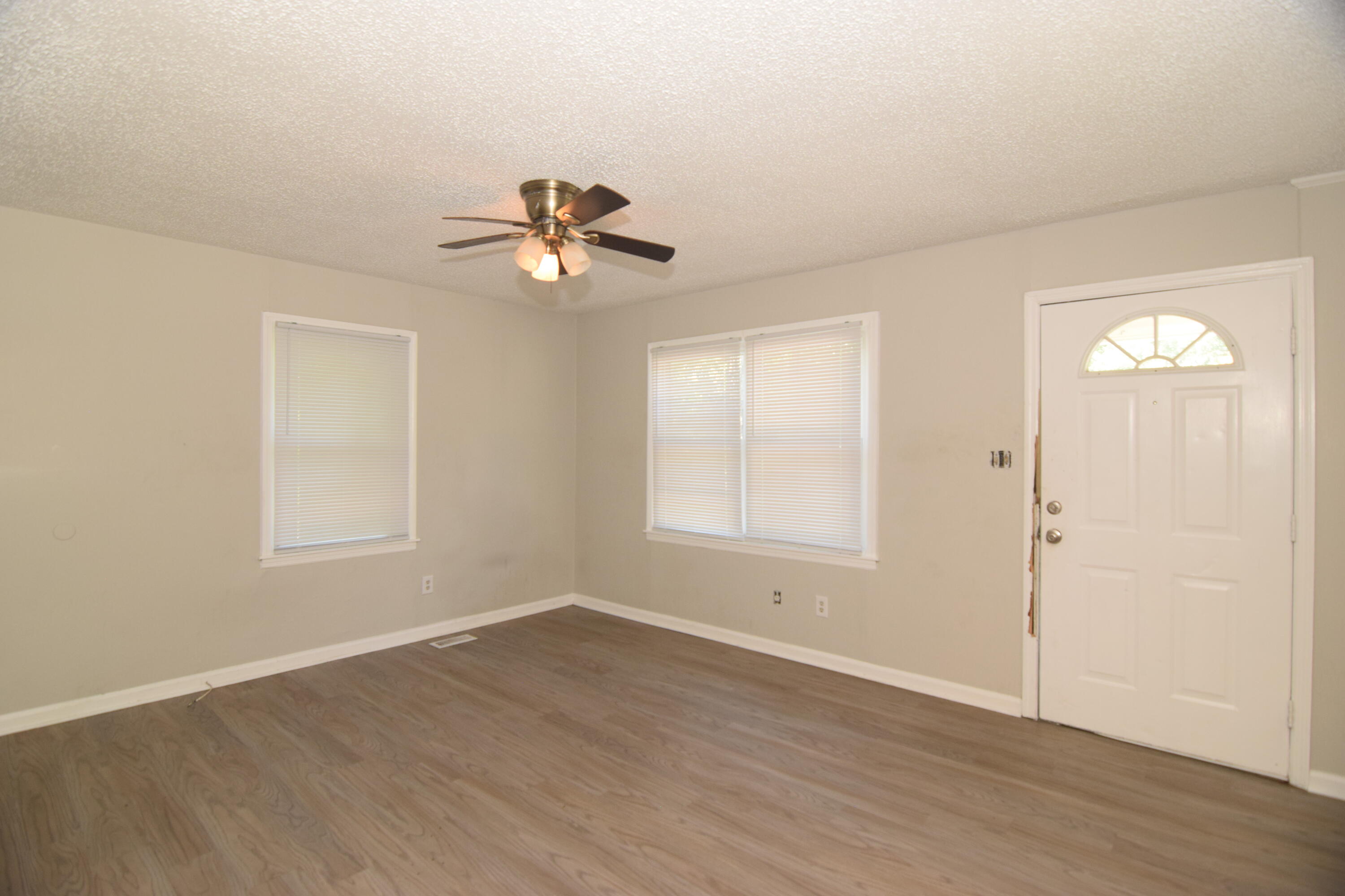 2416 Barton Chapel Road Augusta, GA 30906 - Photo 2 of 26 DSC_0988