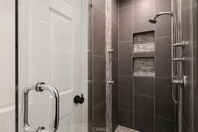 a view of living room washer and dryer