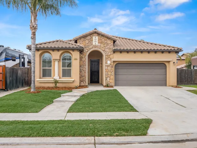 $505,000 | 5885 East Booker Avenue, Fresno, CA 93727