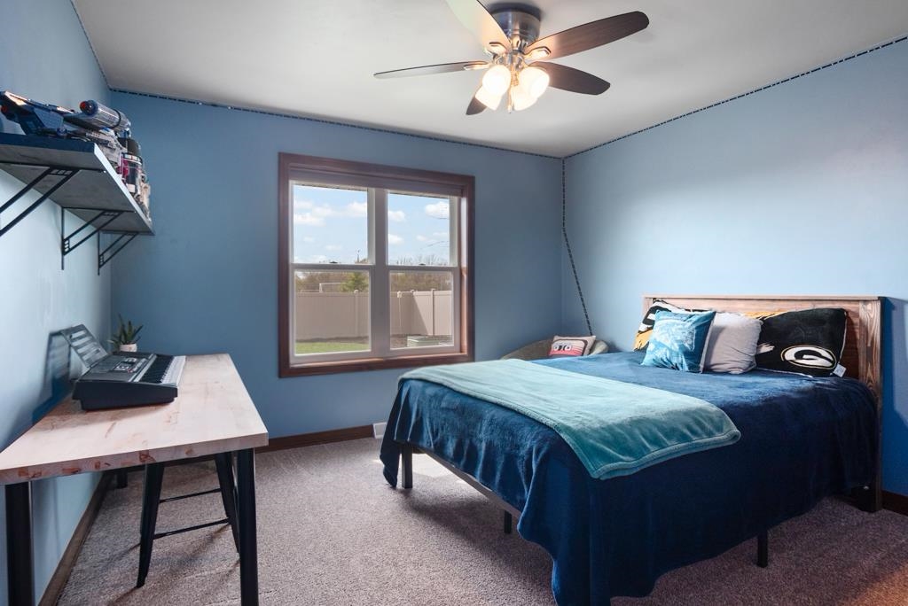 1657 Red Oak Street Green Bay, WI 54313 - Photo 28 of 50