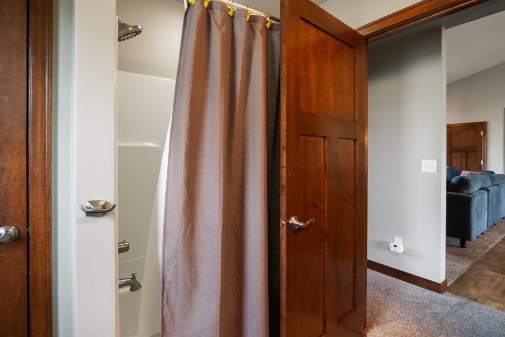 1657 Red Oak Street Green Bay, WI 54313 - Photo 33 of 50