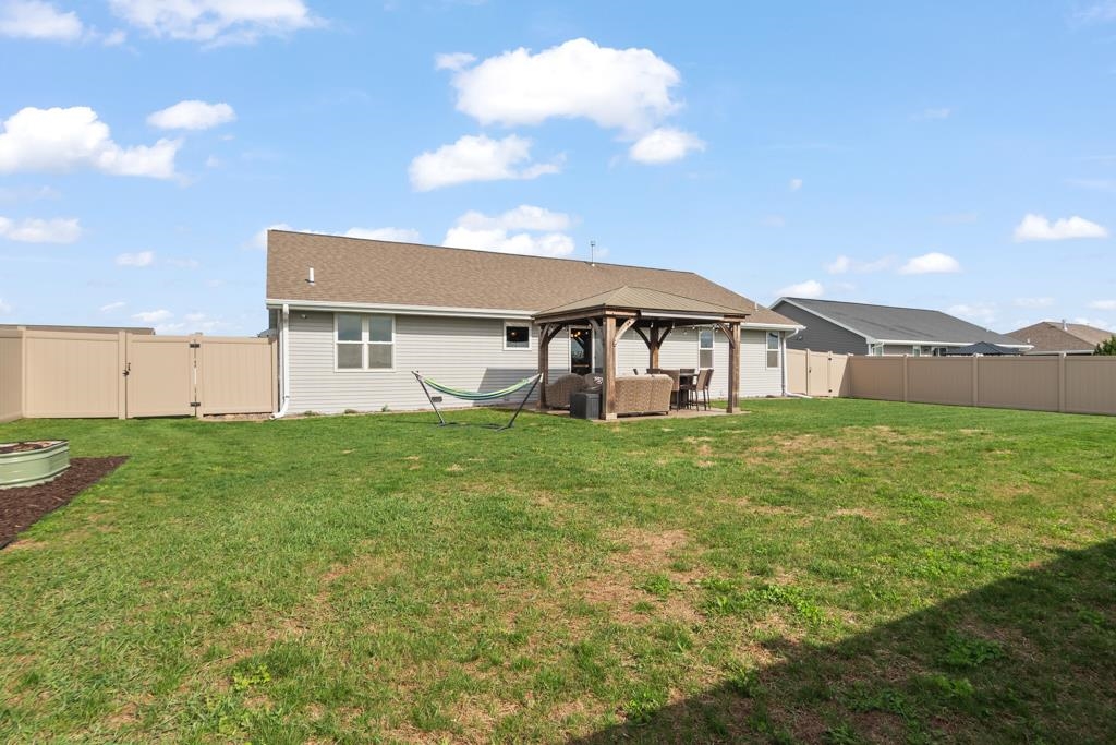 1657 Red Oak Street Green Bay, WI 54313 - Photo 45 of 50
