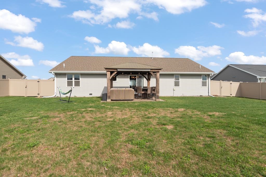 1657 Red Oak Street Green Bay, WI 54313 - Photo 46 of 50