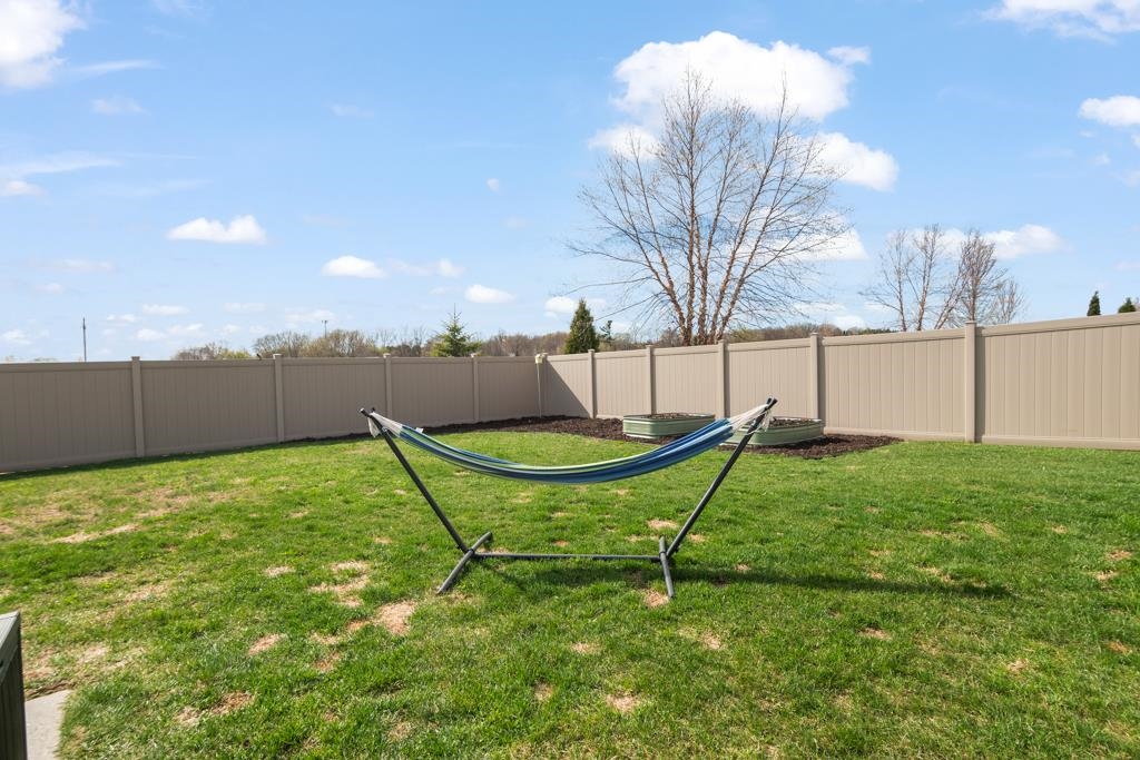 1657 Red Oak Street Green Bay, WI 54313 - Photo 47 of 50