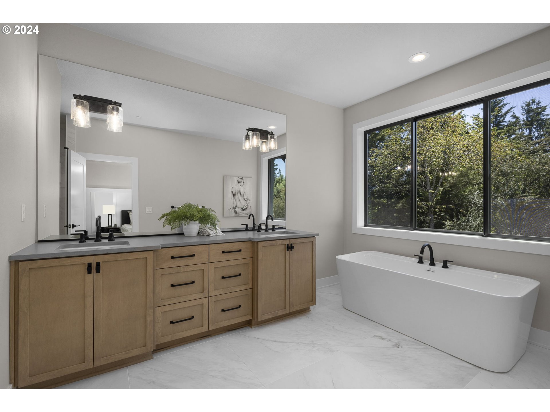4714 Southwest Pendleton Street, Unit LT7 Portland, OR 97221 - Photo 29 of 48 Bathroom, Attached