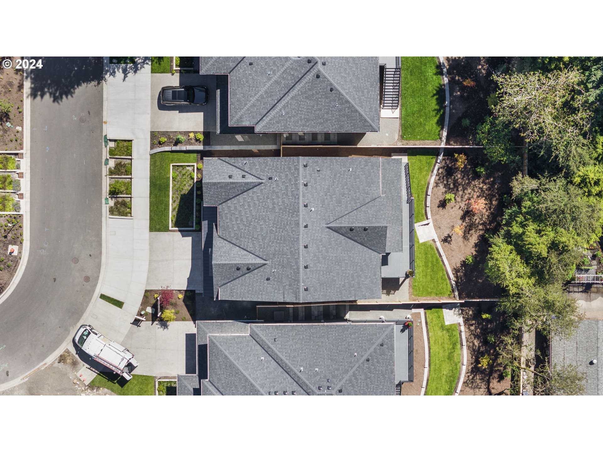 4714 Southwest Pendleton Street, Unit LT7 Portland, OR 97221 - Photo 47 of 48 Drone View/UAV