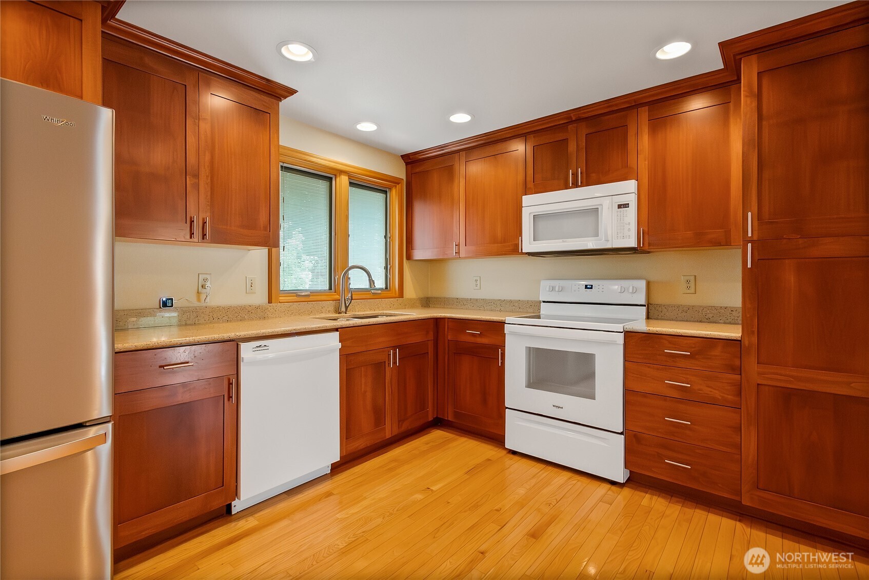 1605 Index Avenue Southeast Renton, WA 98058 - Photo 12 of 32 Gallery Image 12