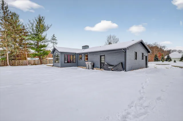 $485,000 | 3312 Thornapple River Drive Southeast, Grand Rapids, MI 49546